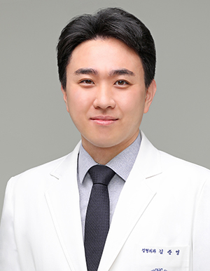 Kim Jun-Young 사진